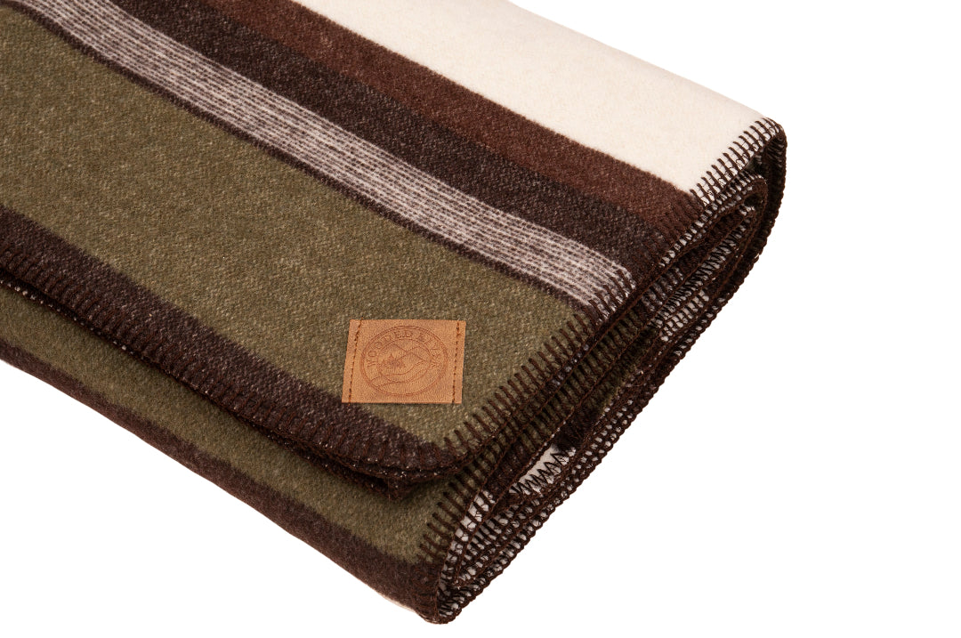 Sustainable American-made cabin-style throw forest colours